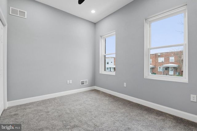 236 S CLINTON ST, Baltimore, MD 21224