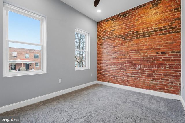 236 S CLINTON ST, Baltimore, MD 21224