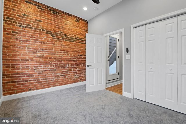 236 S CLINTON ST, Baltimore, MD 21224