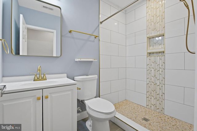 236 S CLINTON ST, Baltimore, MD 21224