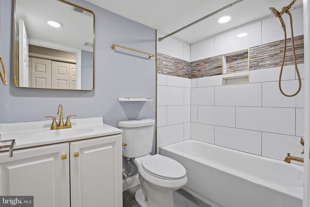 236 S CLINTON ST, Baltimore, MD 21224