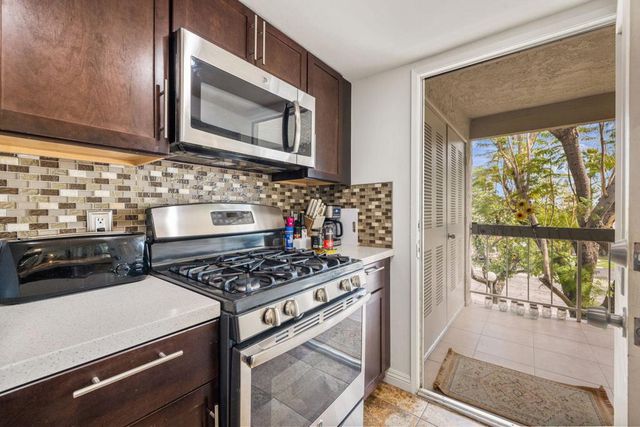 1725 N Via Miraleste 2125, Palm Springs, CA 92262