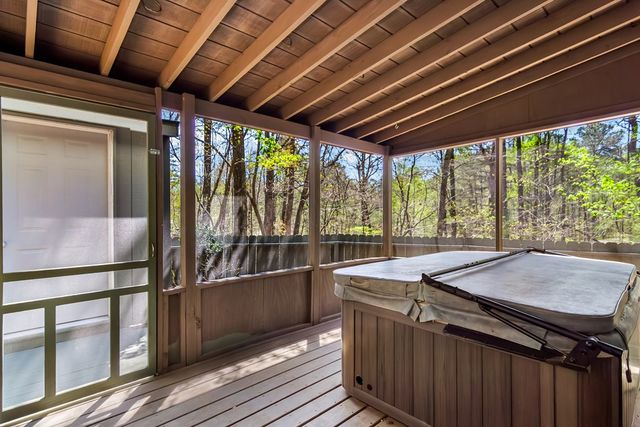 1205 Newport Drive, Ellijay, GA 30540