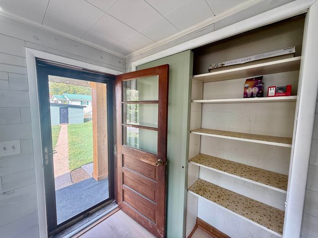 1218 Blake Street, Barboursville, WV 25504