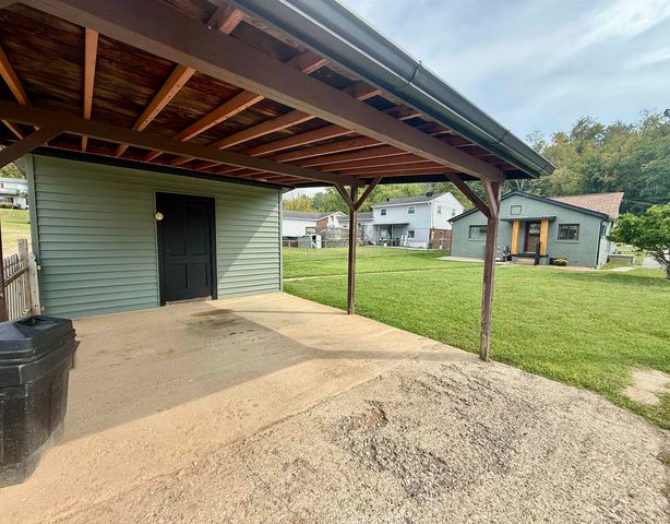 1218 Blake Street, Barboursville, WV 25504