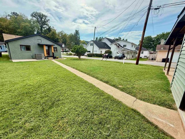 1218 Blake Street, Barboursville, WV 25504