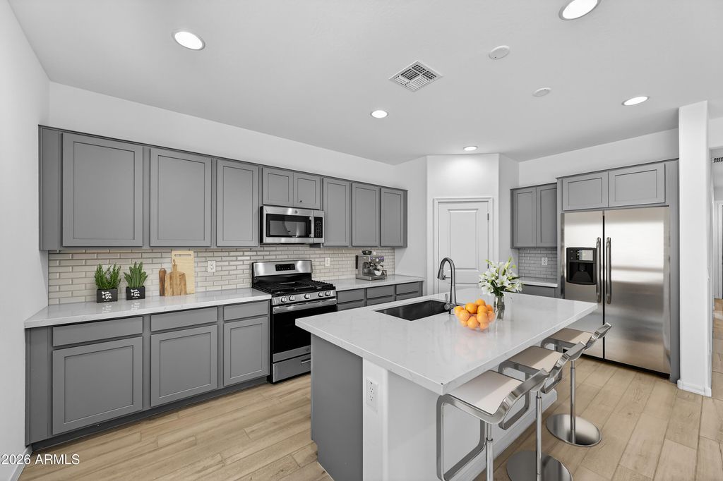 25304 N 165TH Lane, Surprise, AZ 85387 — photo 2