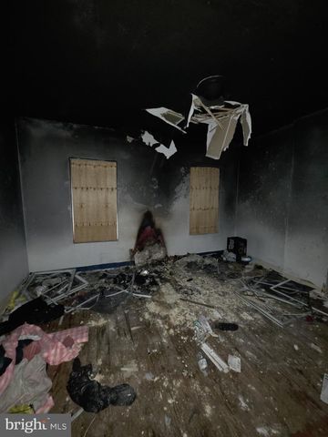 610 W 8TH ST, Chester, PA 19013