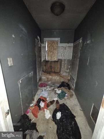 610 W 8TH ST, Chester, PA 19013