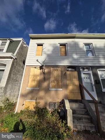 610 W 8TH ST, Chester, PA 19013