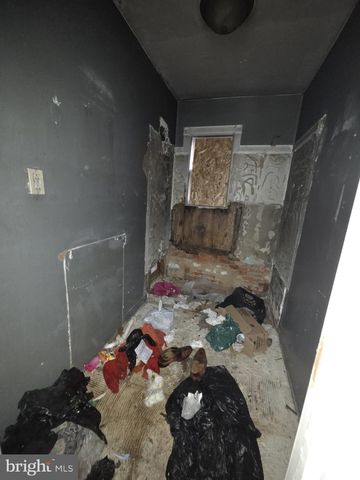 610 W 8TH ST, Chester, PA 19013