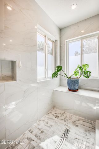 855 VIA REDONDA Court, El Paso, TX 79912