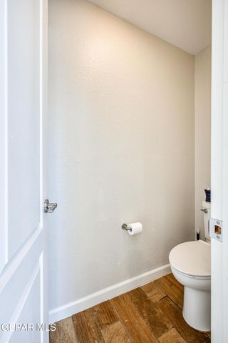 855 VIA REDONDA Court, El Paso, TX 79912