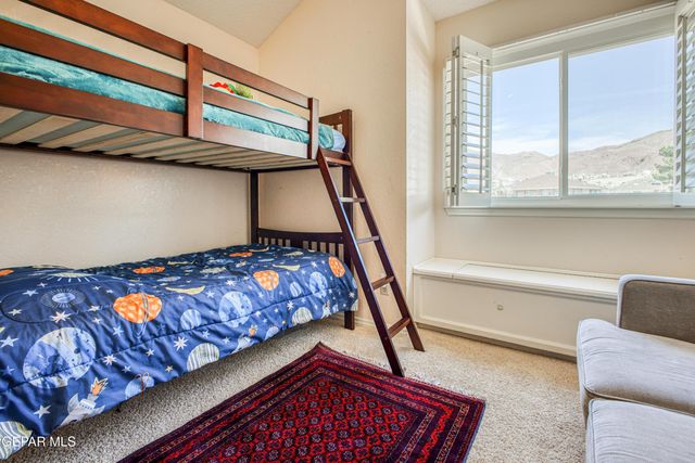 855 VIA REDONDA Court, El Paso, TX 79912