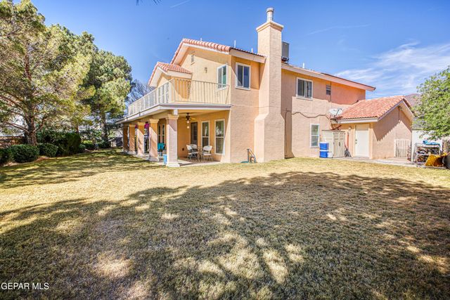 855 VIA REDONDA Court, El Paso, TX 79912