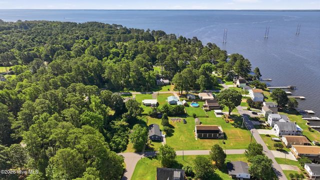 305 Beachview Drive, Edenton, NC 27932