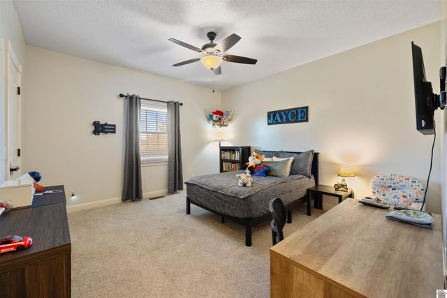 864 Pleasant Grove Road, Hazel, KY 42049