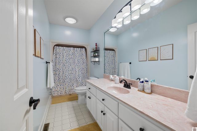 864 Pleasant Grove Road, Hazel, KY 42049