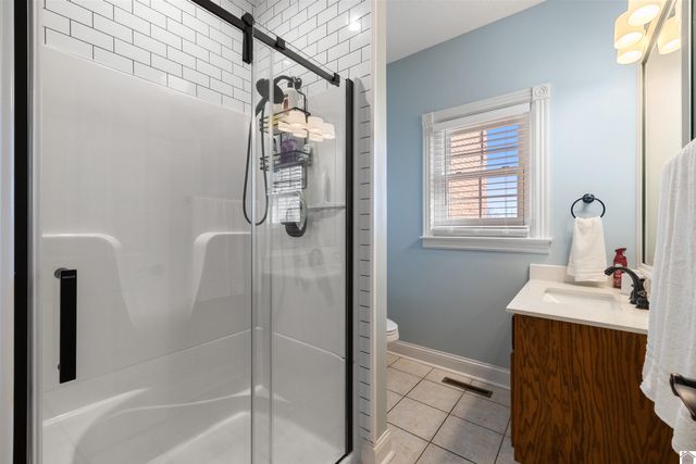 864 Pleasant Grove Road, Hazel, KY 42049