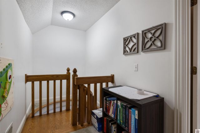 864 Pleasant Grove Road, Hazel, KY 42049