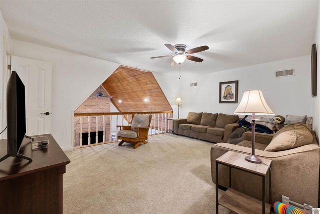 864 Pleasant Grove Road, Hazel, KY 42049