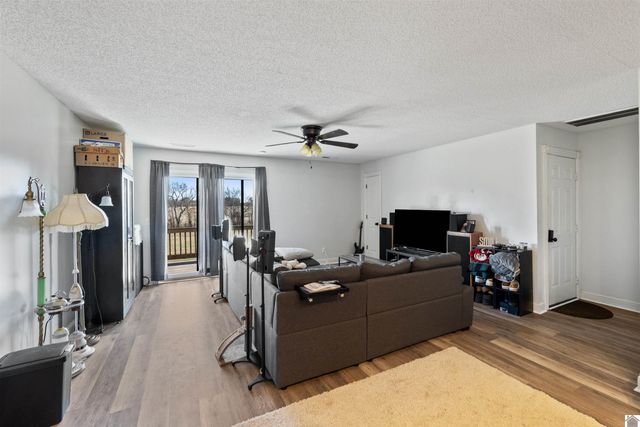 864 Pleasant Grove Road, Hazel, KY 42049