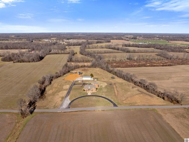 864 Pleasant Grove Road, Hazel, KY 42049