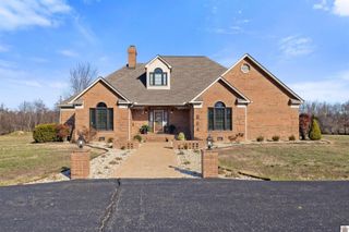 864 Pleasant Grove Road, Hazel, KY 42049