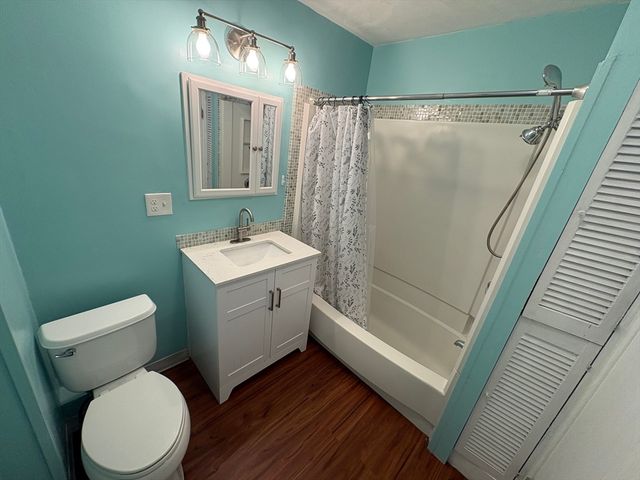 100 Summit Ave 2, Winthrop, MA 02152