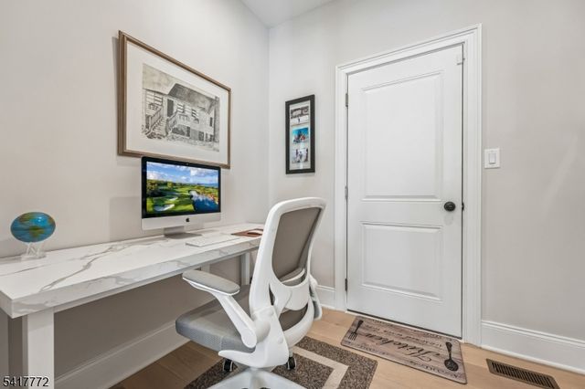 14 Chelsea Rd, Warren Twp., NJ 07059