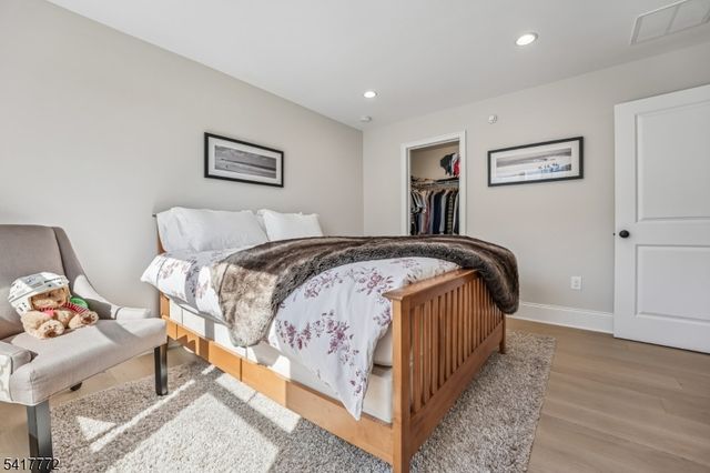 14 Chelsea Rd, Warren Twp., NJ 07059