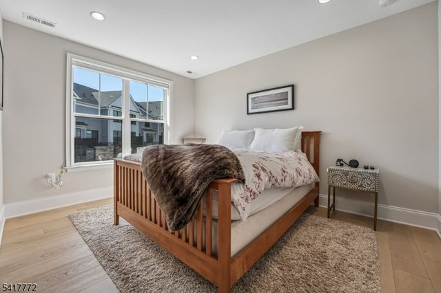 14 Chelsea Rd, Warren Twp., NJ 07059