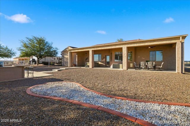 3525 E GURR Lane, Coolidge, AZ 85128