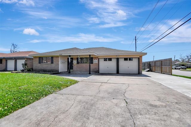 2429 16th Ave N, Texas City, TX 77590