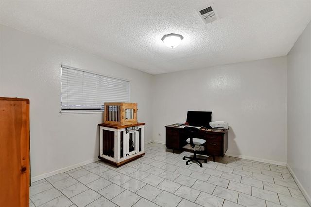 2429 16th Ave N, Texas City, TX 77590