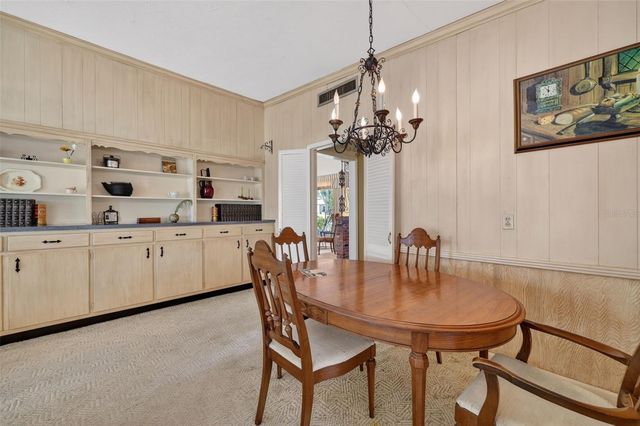 1509 W COUNTRY CLUB DRIVE, Tampa, FL 33612