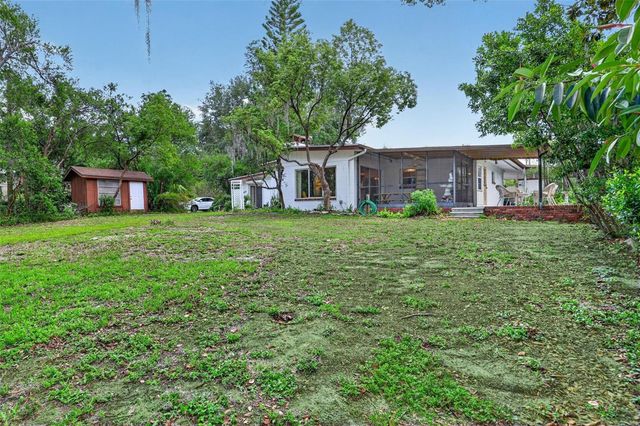1509 W COUNTRY CLUB DRIVE, Tampa, FL 33612