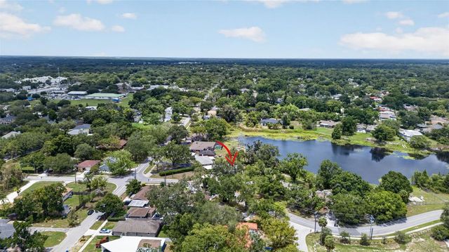 1509 W COUNTRY CLUB DRIVE, Tampa, FL 33612