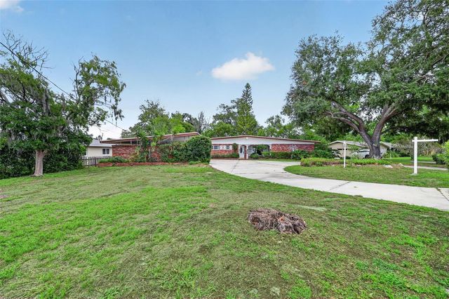 1509 W COUNTRY CLUB DRIVE, Tampa, FL 33612