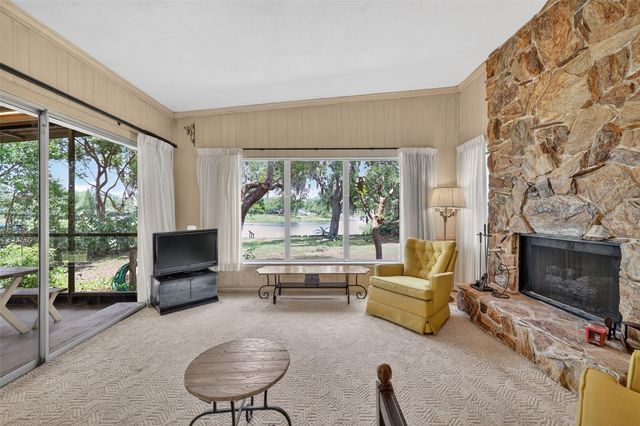 1509 W COUNTRY CLUB DRIVE, Tampa, FL 33612