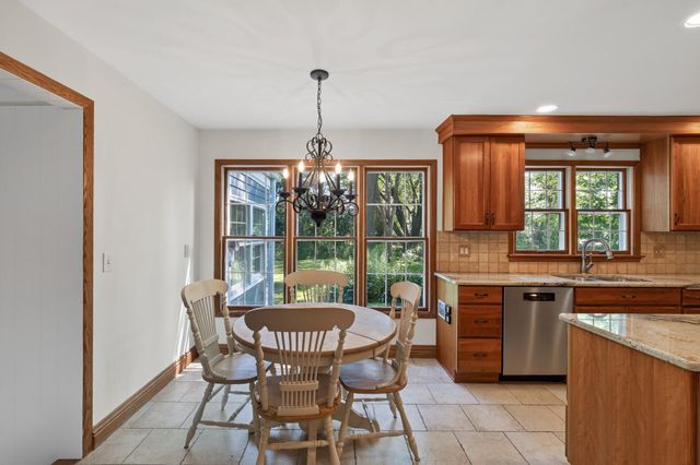 8906 138th Street Court, Apple Valley, MN 55124