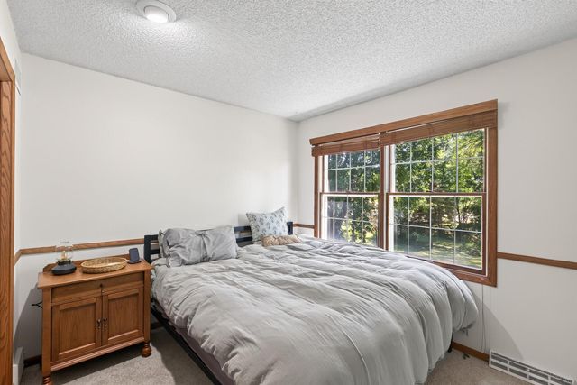 8906 138th Street Court, Apple Valley, MN 55124