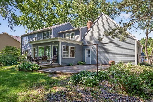 8906 138th Street Court, Apple Valley, MN 55124