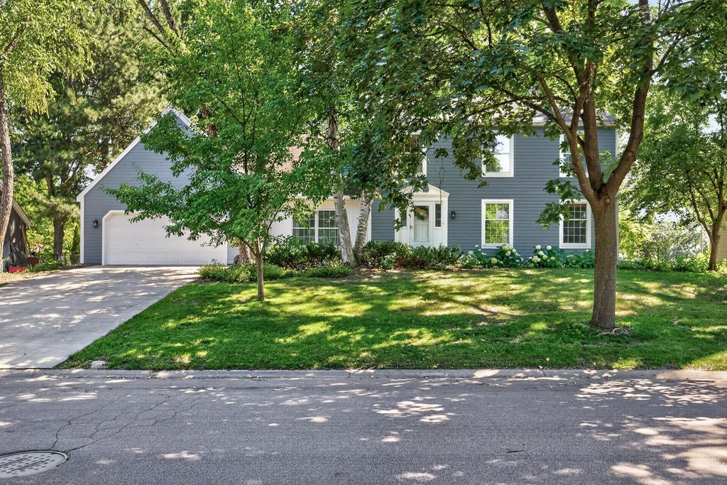 8906 138th Street Court, Apple Valley, MN 55124 — photo 3