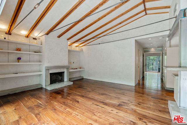 625 Santa Clara Avenue, Venice, CA 90291