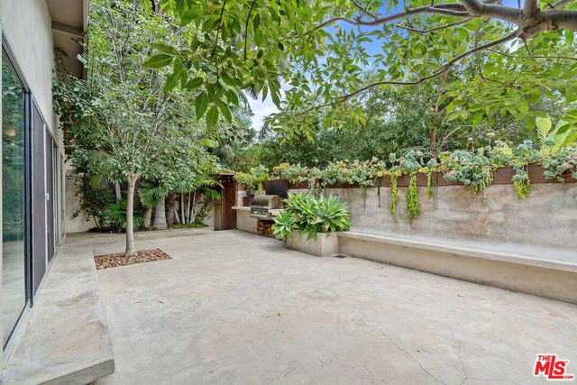 625 Santa Clara Avenue, Venice, CA 90291