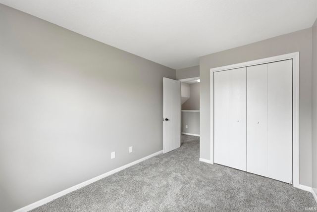 8931 Whispering Woods Drive, Fort Wayne, IN 46804