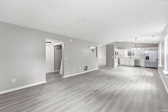8931 Whispering Woods Drive, Fort Wayne, IN 46804