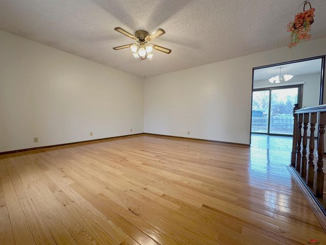 730 W Sumner Circle, Lincoln, NE 68522