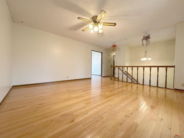 730 W Sumner Circle, Lincoln, NE 68522